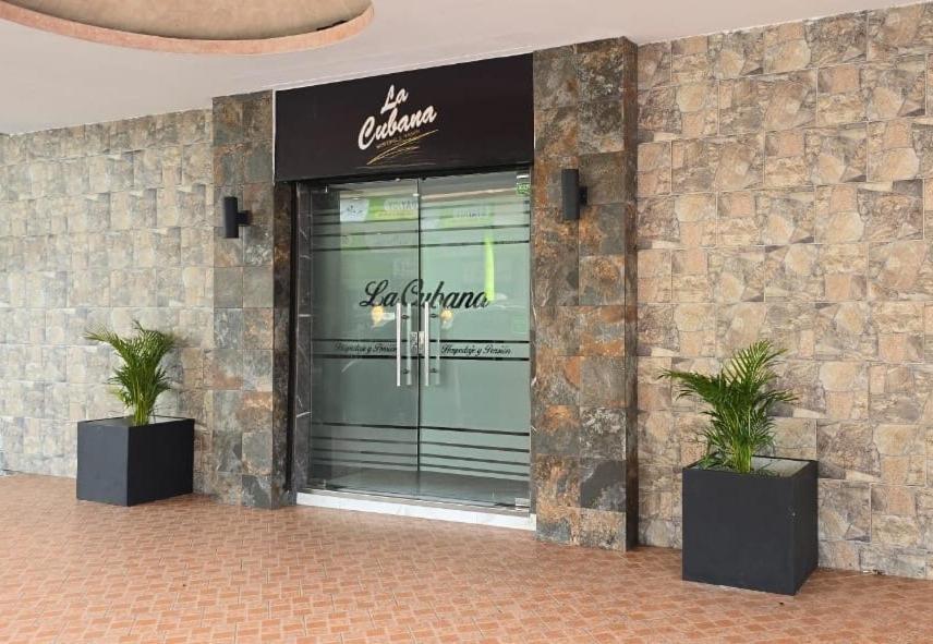 La Cubana Hotel & Suites コロン エクステリア 写真